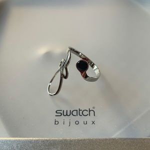 Swatch Bijoux Curvelaous Stainless Steel and Black Resin Ring - size 7